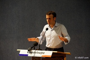 emmanuel-macron-19