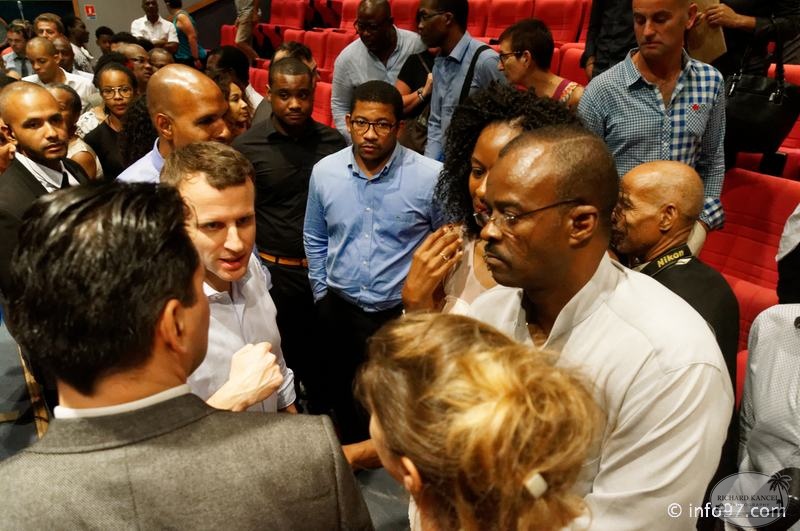 emmanuel-macron-30.jpg