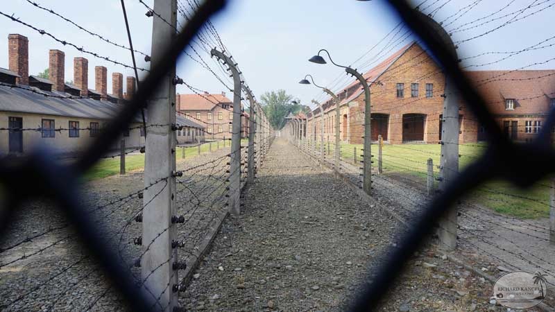 Auschwitz-Birkenau-1.jpg