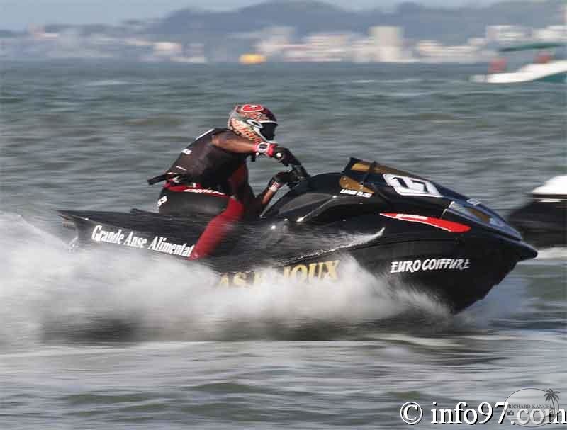 pro-karu2013-2.jpg