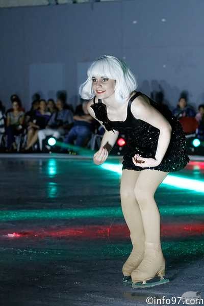 SHOW-TIME-ON-ICE-05.jpg