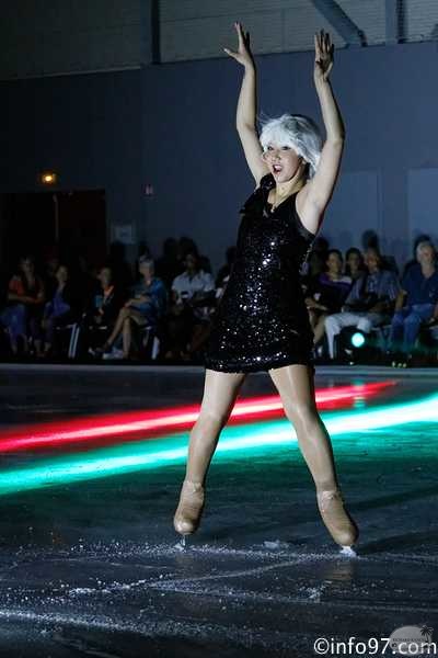 SHOW-TIME-ON-ICE-08.jpg