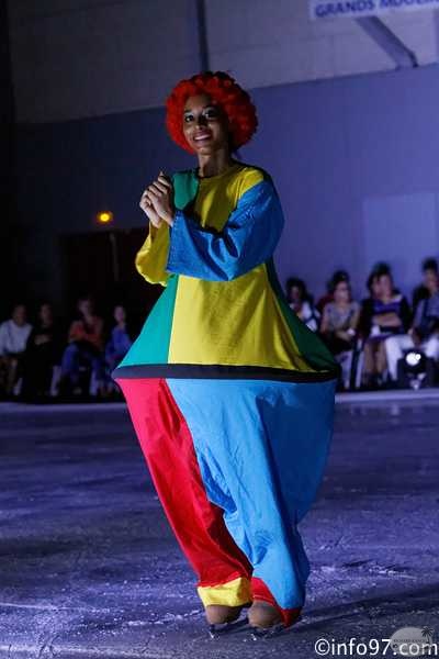 SHOW-TIME-ON-ICE-49.jpg