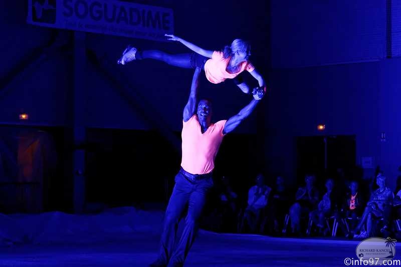SHOW-TIME-ON-ICE-56.jpg