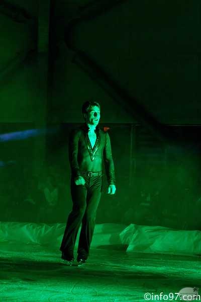 SHOW-TIME-ON-ICE-90.jpg