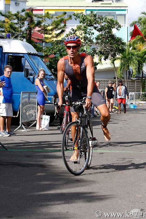 velo-cd32.jpg