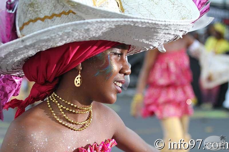 caranval-portrait33.jpg