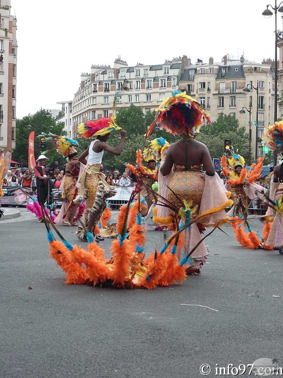 defile-paris-carnaval195.jpg