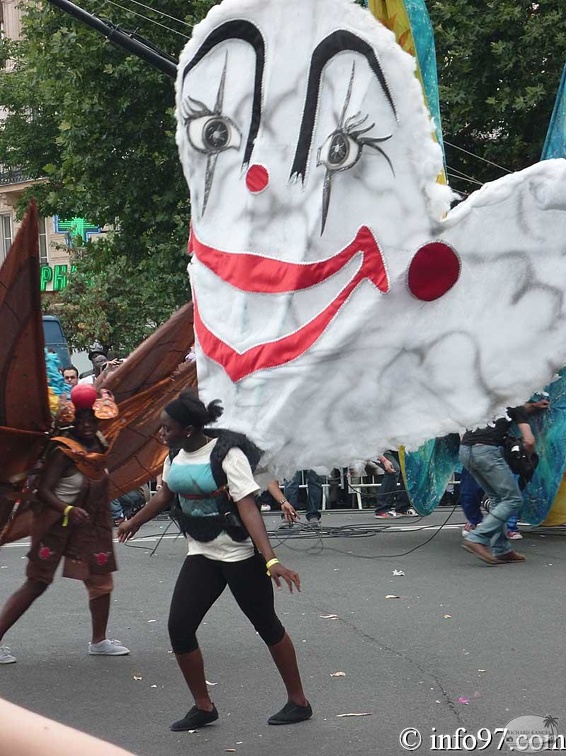defile-paris-carnaval414.jpg
