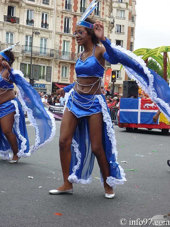 defile-paris-carnaval419.jpg