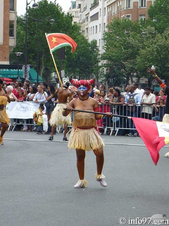 defile-paris-carnavale3.jpg