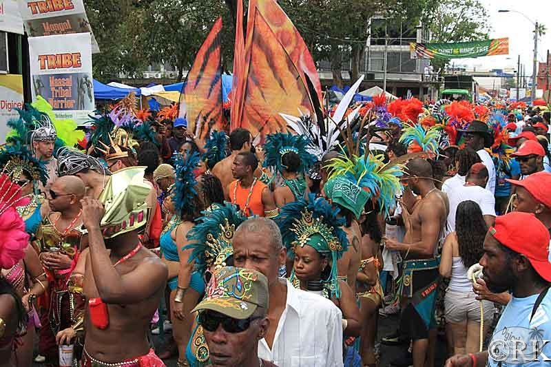 people-carnival2.jpg