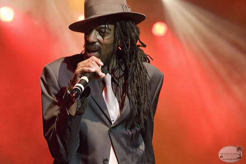 aswad24.jpg