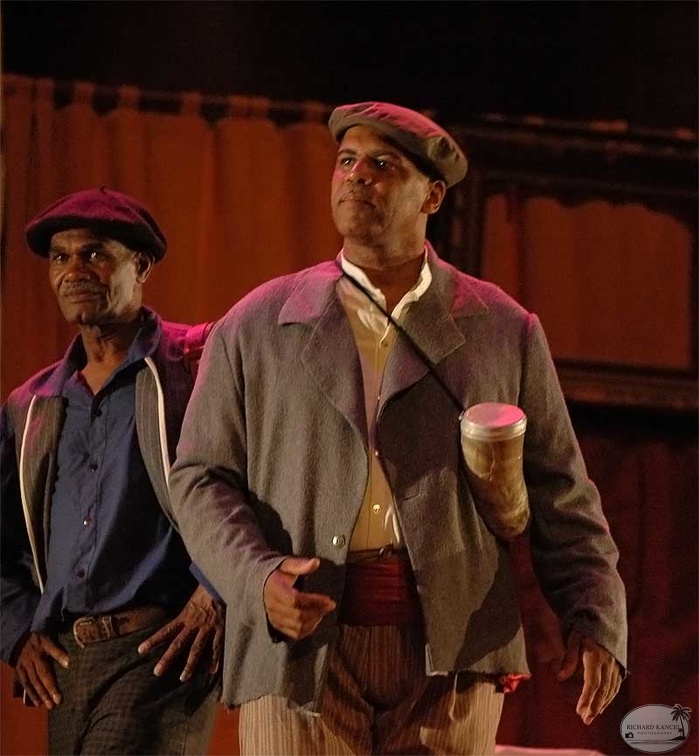 carmen20.jpg
