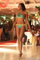 miss-2010-maillot30