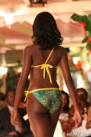 miss-2010-maillot37