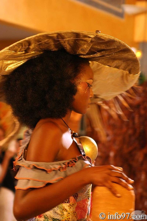 defile-golden-glam-24.jpg