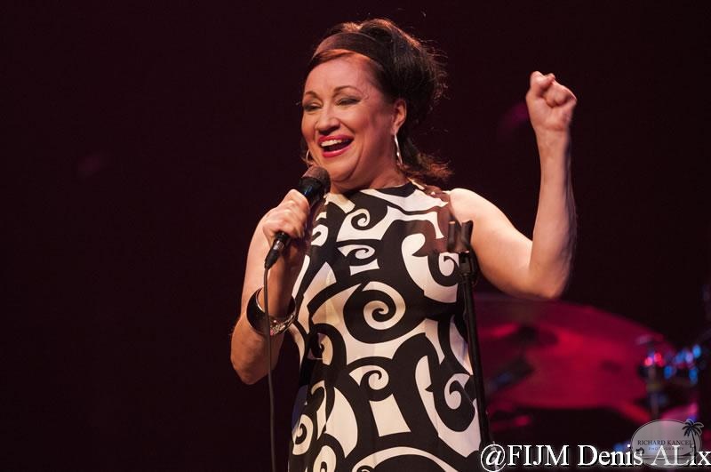 Holly-cole8.jpg