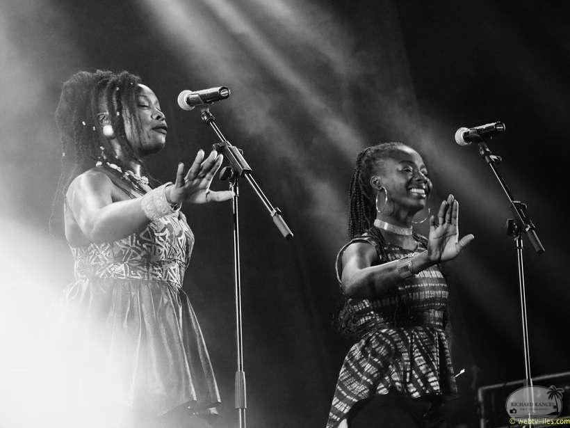 oumou-sangare-12.jpg