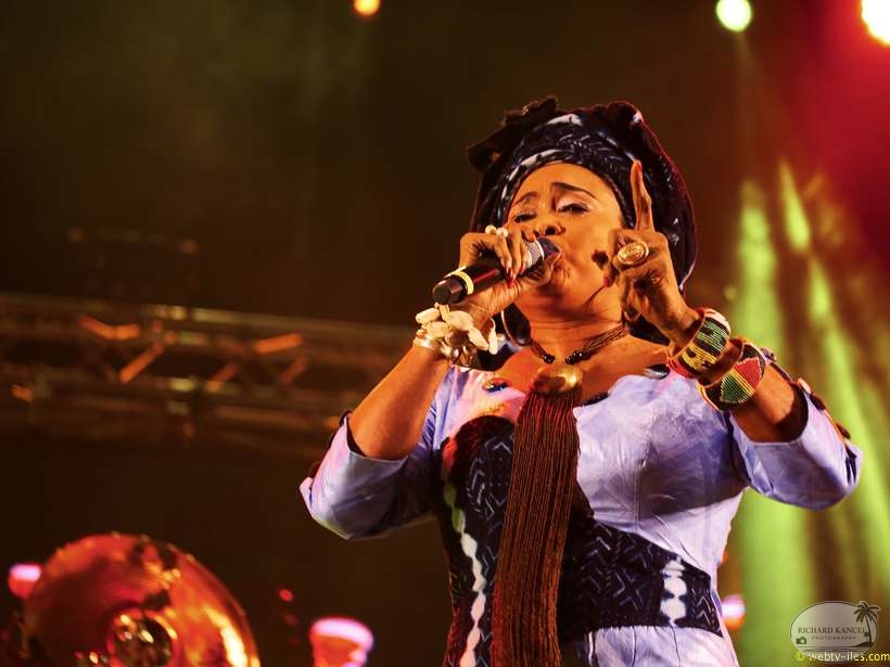 oumou-sangare-20.jpg