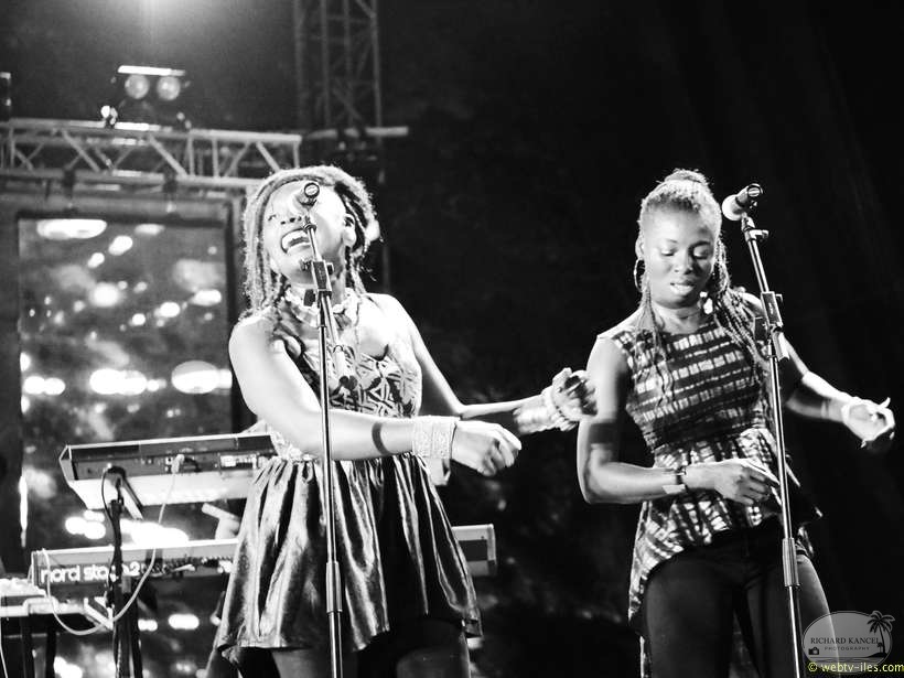 oumou-sangare-29.jpg