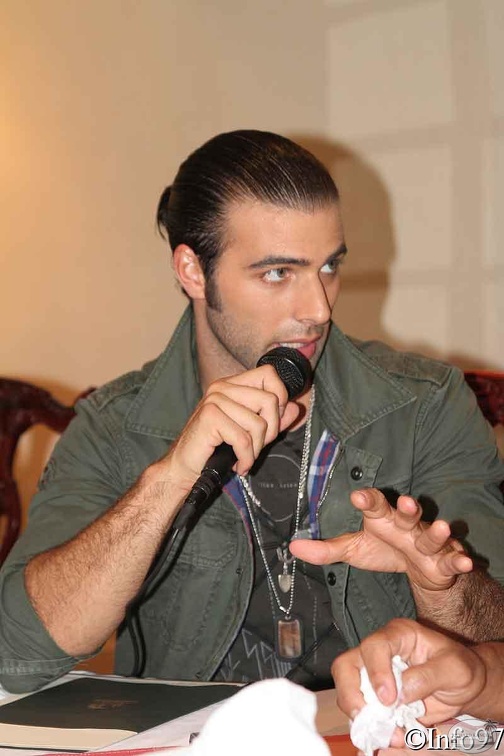 jencarlos-canela-2.jpg