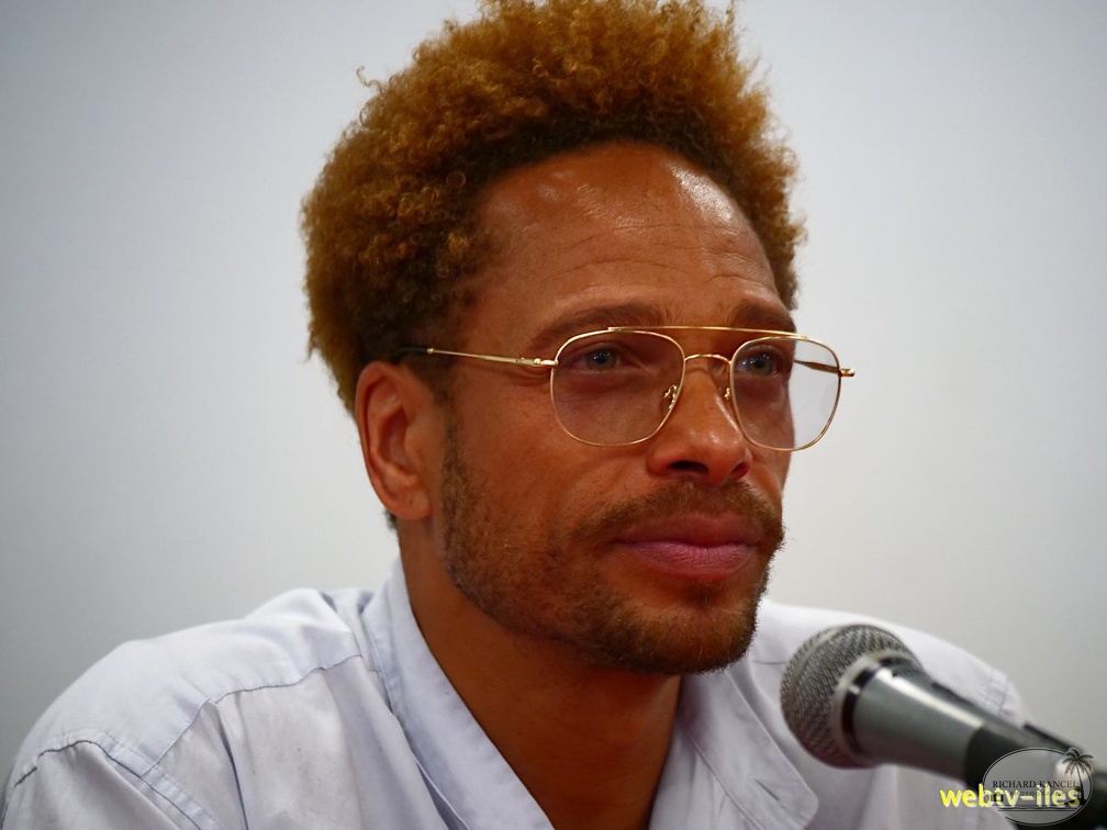 gary-dourdan02.jpg