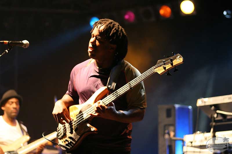 victor-wooten11.jpg