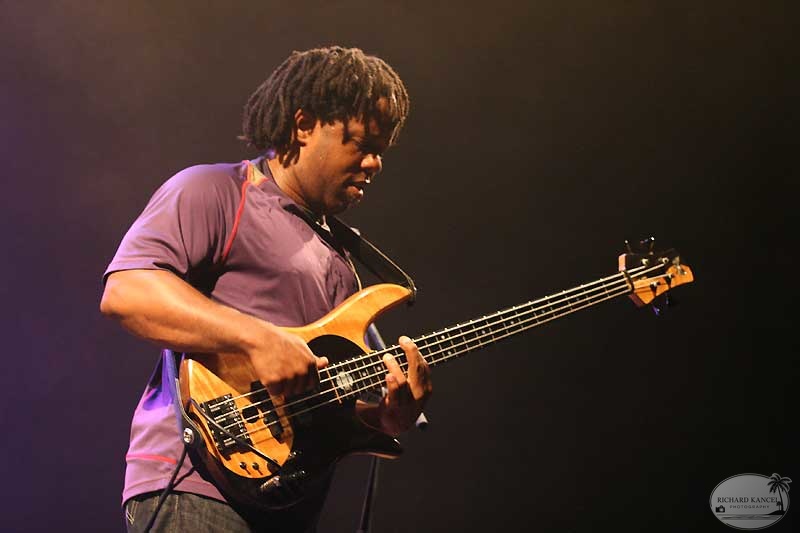 victor-wooten6.jpg