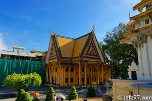 DSC04524musee-palais-phnompenh