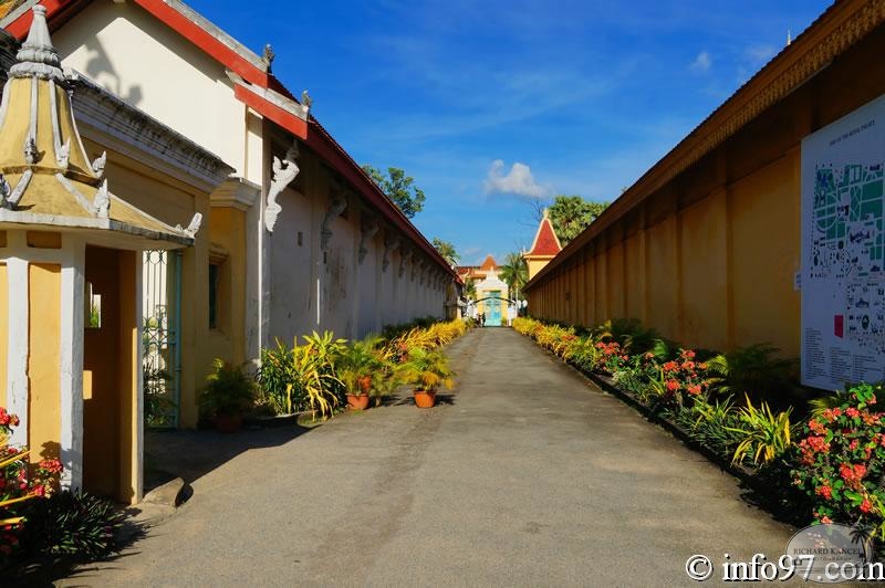 DSC04540musee-palais-phnompenh.jpg