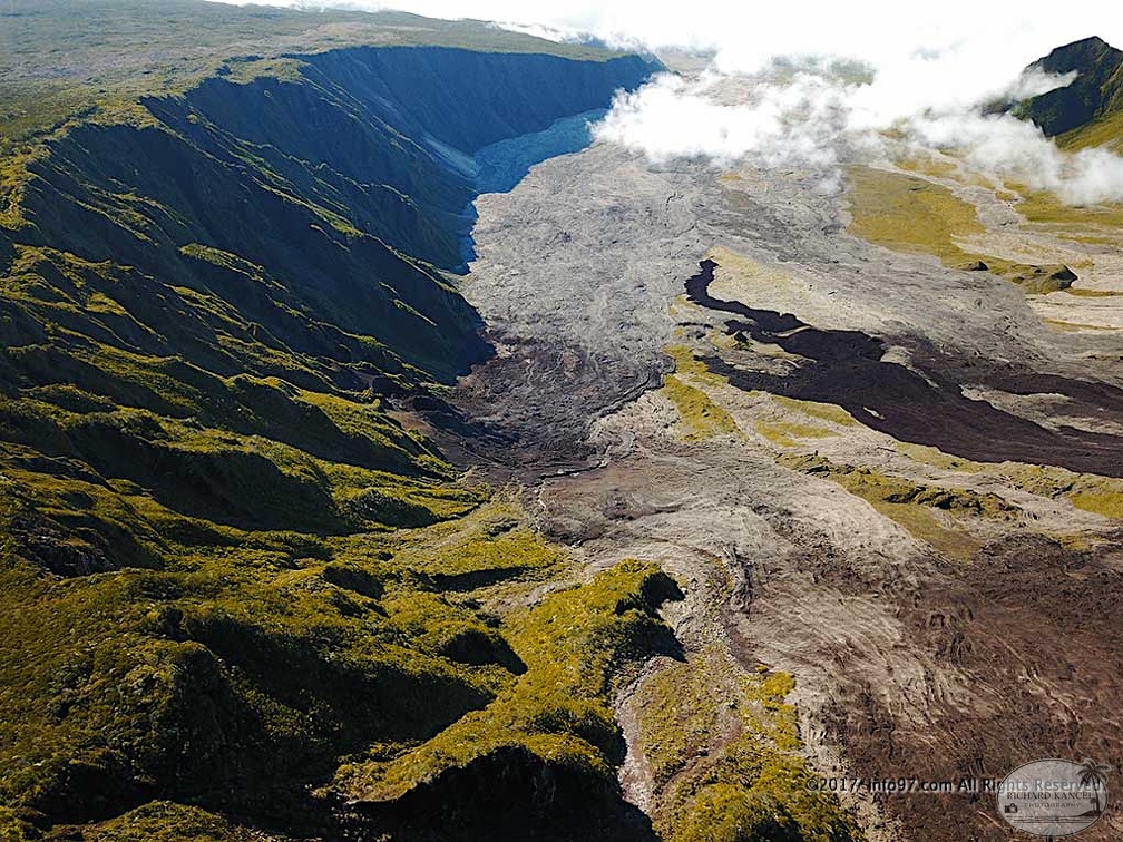 piton-fournaise-drone8.jpg