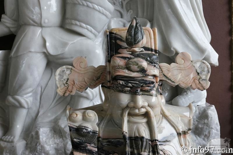 DSC02785sculpture-danang.jpg