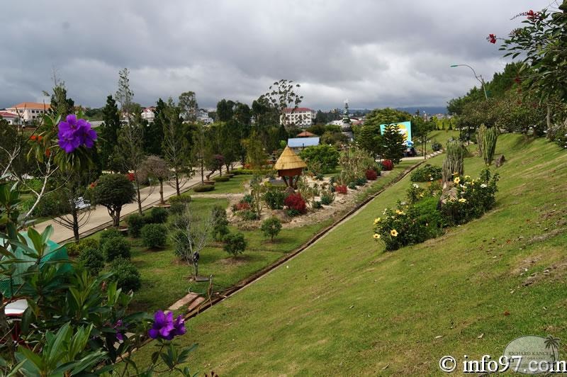 DSC03417dalat-jardin.jpg