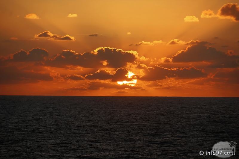 america-holland-soleil-12.jpg