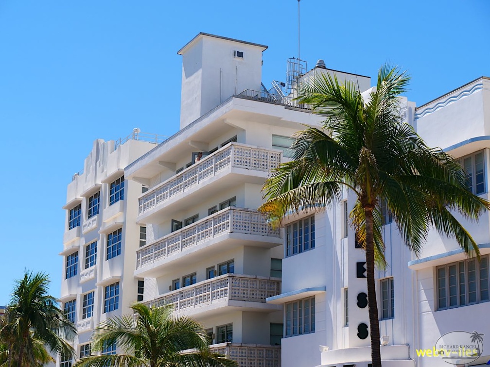 floride-miami-collins311.jpg