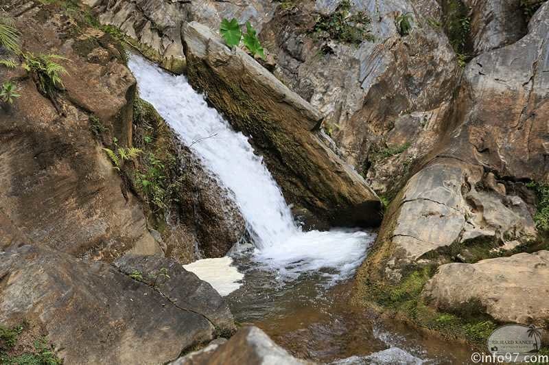 DSC09003topes-de-collantes.jpg