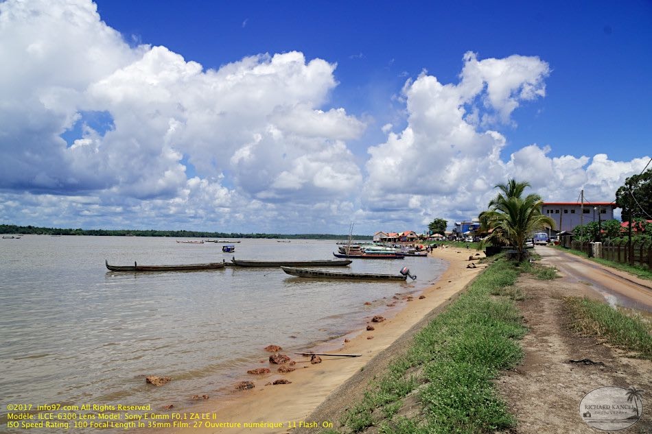 suriname23-albina.jpg