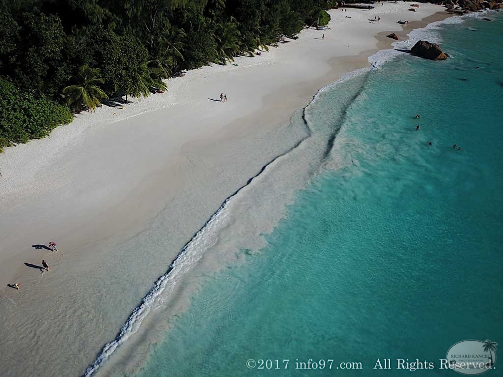praslin-drone3.jpg