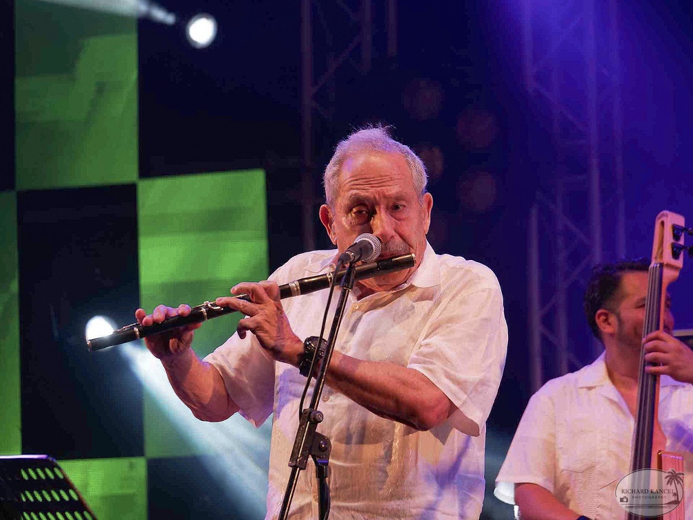 _1070843-orquestra-broadway-terre-de-blues.jpg