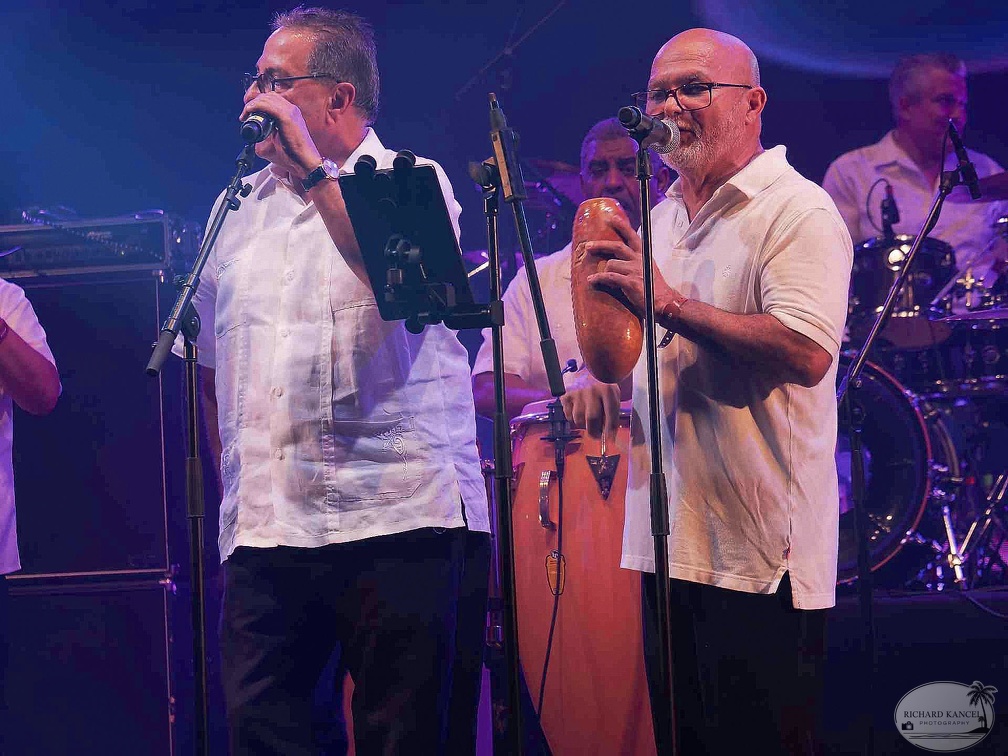 _1070855-orquestra-broadway-terre-de-blues.jpg