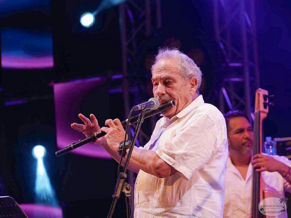 _1070865-orquestra-broadway-terre-de-blues.jpg