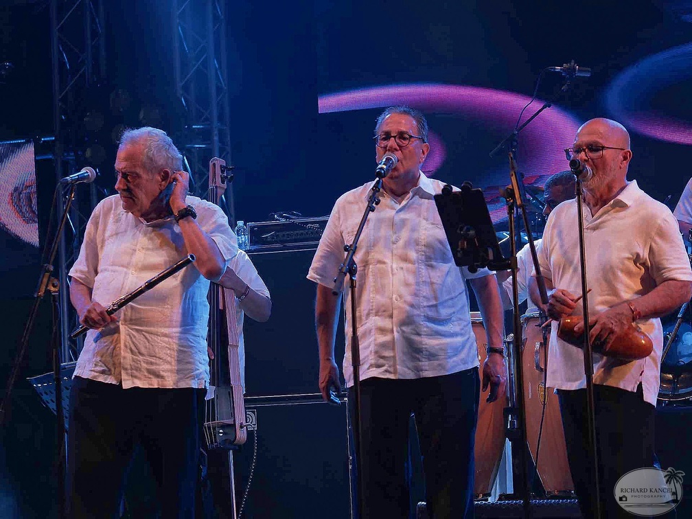 _1070906-orquestra-broadway-terre-de-blues.jpg
