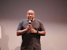 P1007354-nouveaux-regards