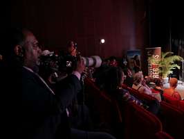 P1007498-nouveaux-regards