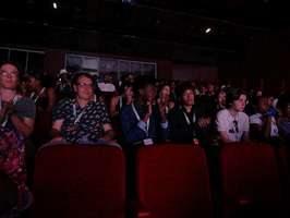 P1007500-nouveaux-regards