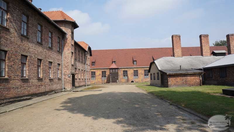 Auschwitz-Birkenau-5.jpg