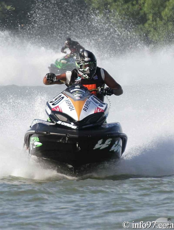 pro-karu2013-6.jpg
