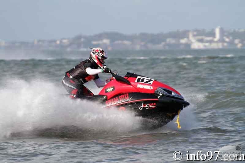 pro-karu2013-7.jpg