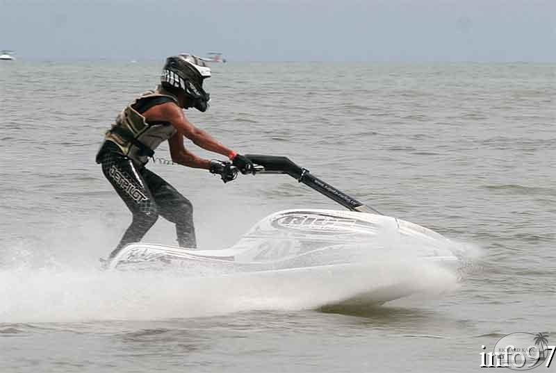 karujet2013-gosier1.jpg